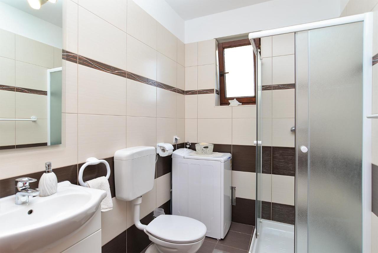 פרוי Apartment Jadranko 1761 מראה חיצוני תמונה