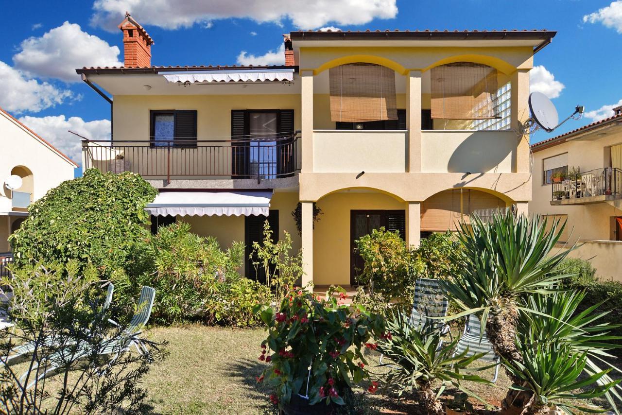 פרוי Apartment Jadranko 1761 מראה חיצוני תמונה