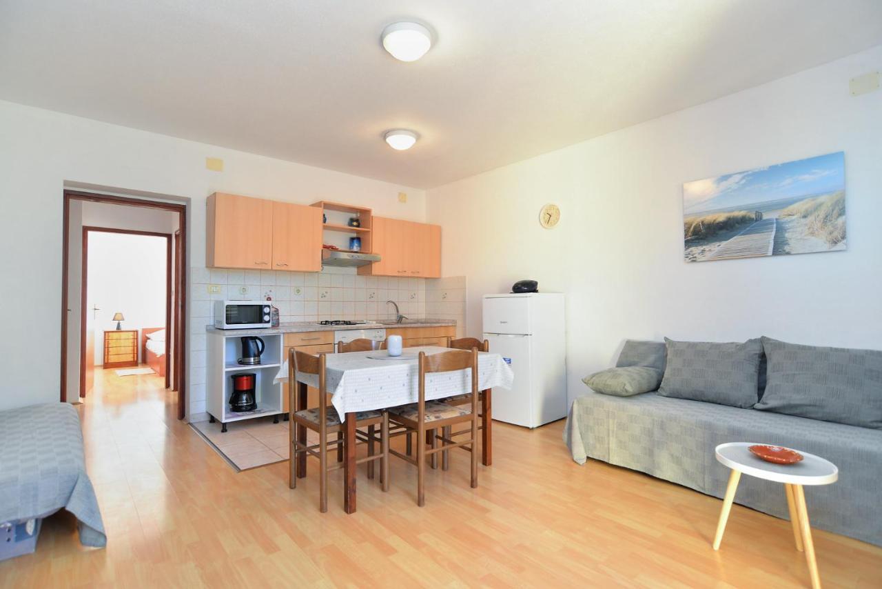 פרוי Apartment Jadranko 1761 מראה חיצוני תמונה