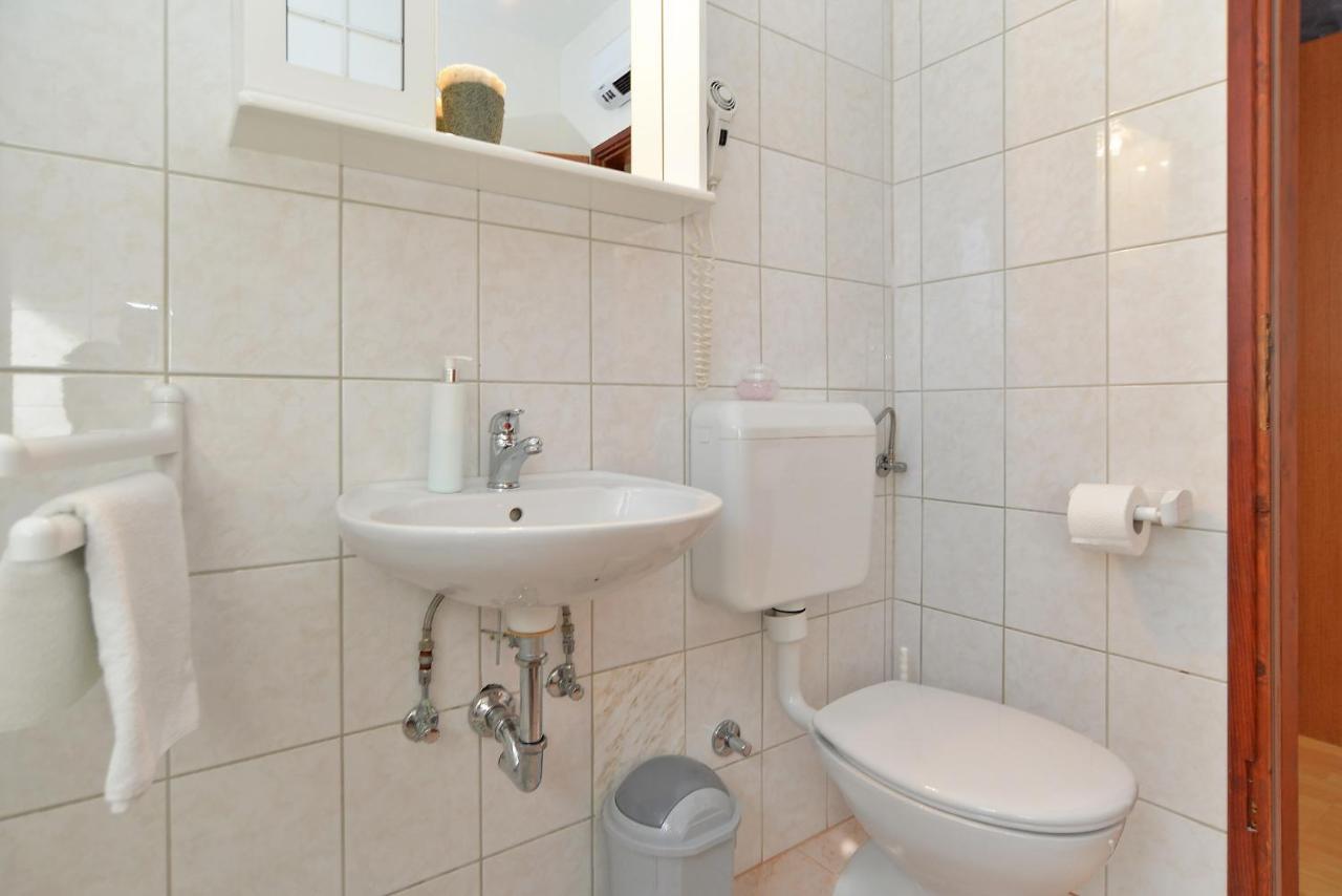פרוי Apartment Jadranko 1761 מראה חיצוני תמונה